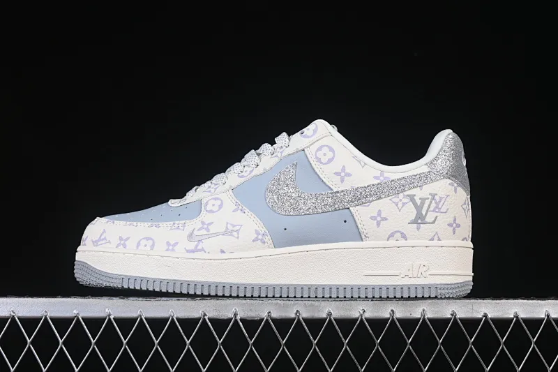 All categories Nk Air Force 1 Air Force series Nk Air Force 1 Low Air Force low top Nike Air Force 1'07 Low LV co-branded flash silver hook Air Force 1 low top casual sneakers DF0188-078